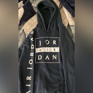 Men’s xl black jordan air sweater